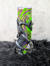Load image into Gallery viewer, 32 Oz Dragon Sorceress Tumbler
